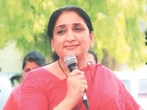 Lok Sabha Elections 2024: PM Modi did not come to support Ajit Pawar's wife Sunetra, is in competition with Supriya Sule लोक सभा चुनाव 2024: अजीत पवार की पत्नी सुनेत्रा को समर्थन देने नहीं आए PM मोदी, सुप्रिया सुले से है मुकाबला