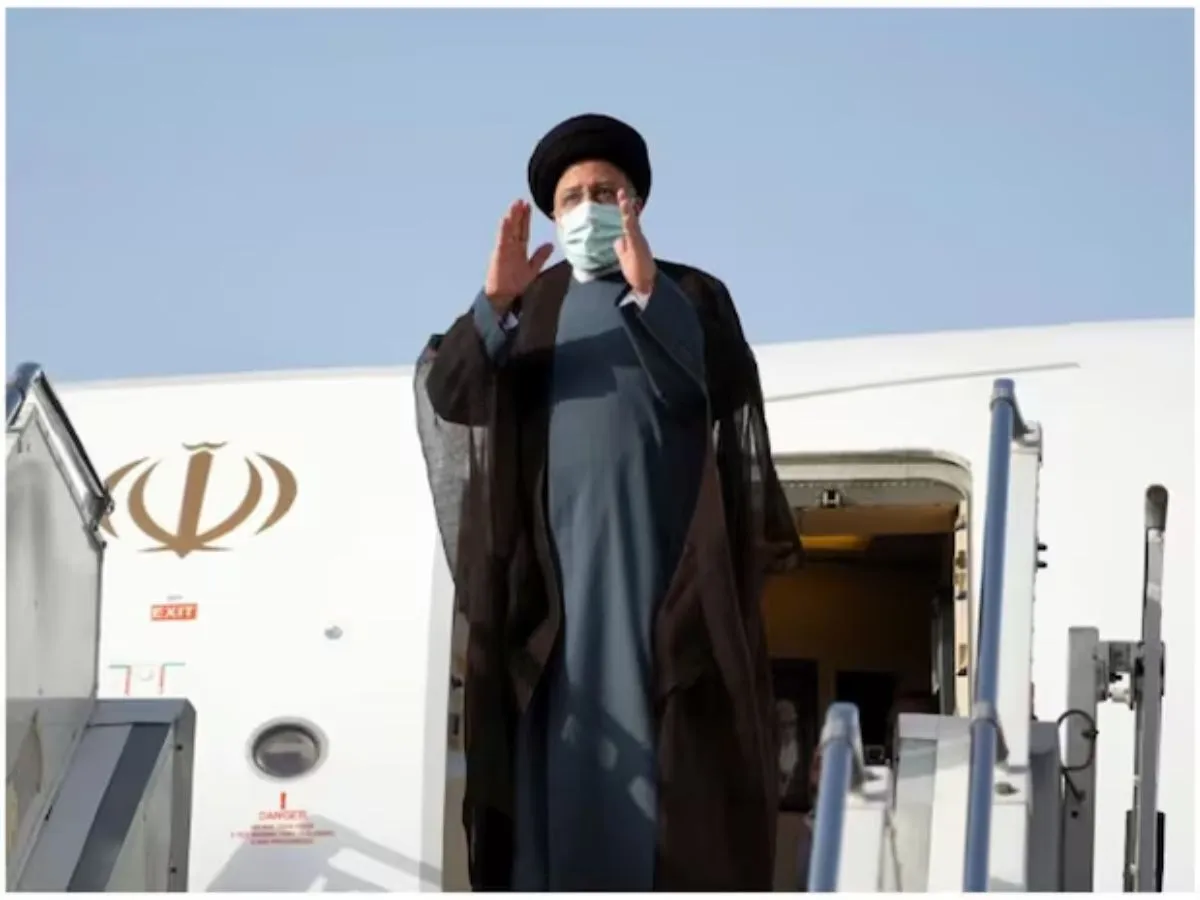 ईरान के राष्ट्रपति रईसी को ले जा रहे हेलीकॉप्टर को आपात स्थिति में उतारा गया , Helicopter carrying Iran's President Raisi suffers a 'hard landing': Report