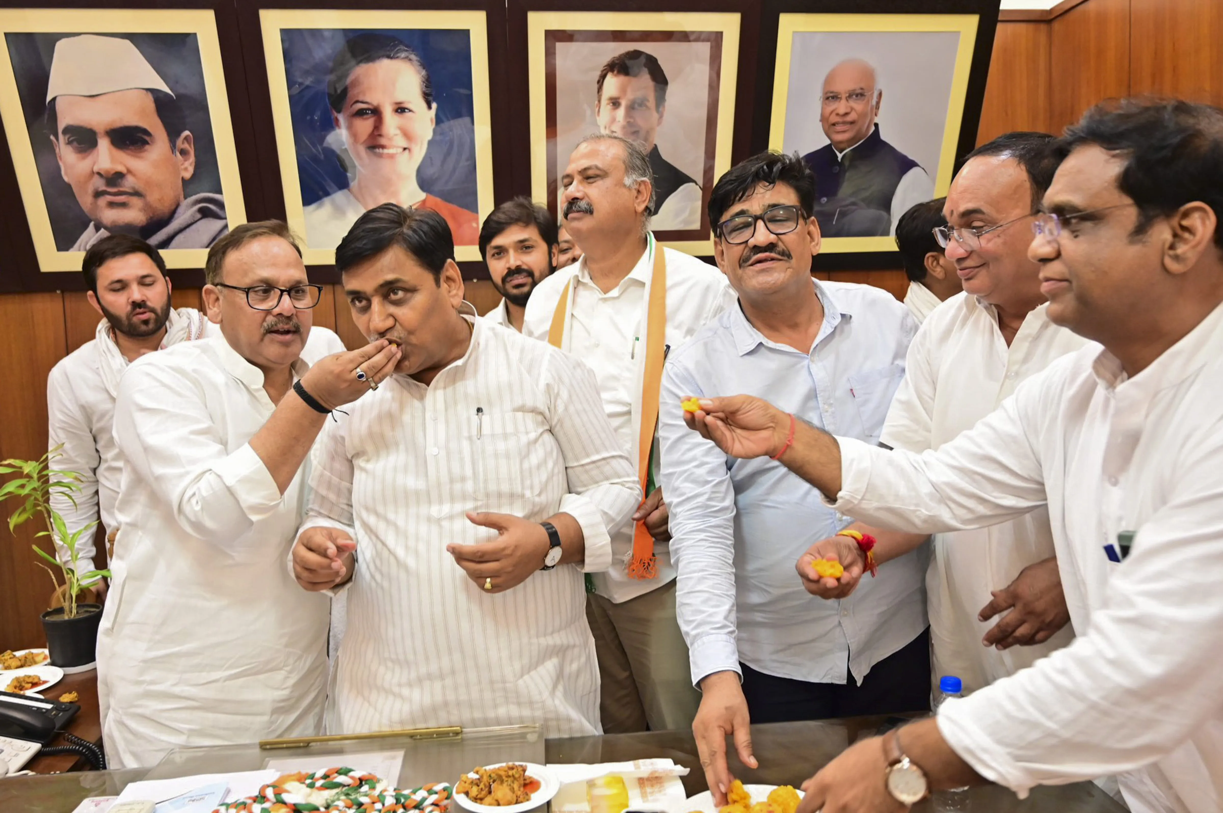Lok Sabha Election Results 2024: राजस्थान में भाजपा ने 14 और कांग्रेस ने आठ सीट जीतीं