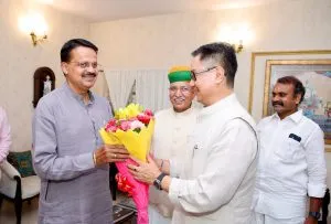 Lok Sabha Session: Senior BJP MP Bhartrihari Mahtab took oath as Protem Speaker, Rajya Sabha session will start after electing the Speaker Lok Sabha Session: सीनियर भाजपा सांसद भर्तृहरि महताब ने ली प्रोटेम स्पीकर के पद की शपथ, अध्यक्ष चुनने के बाद शुरू होगा राज्यसभा का सत्र