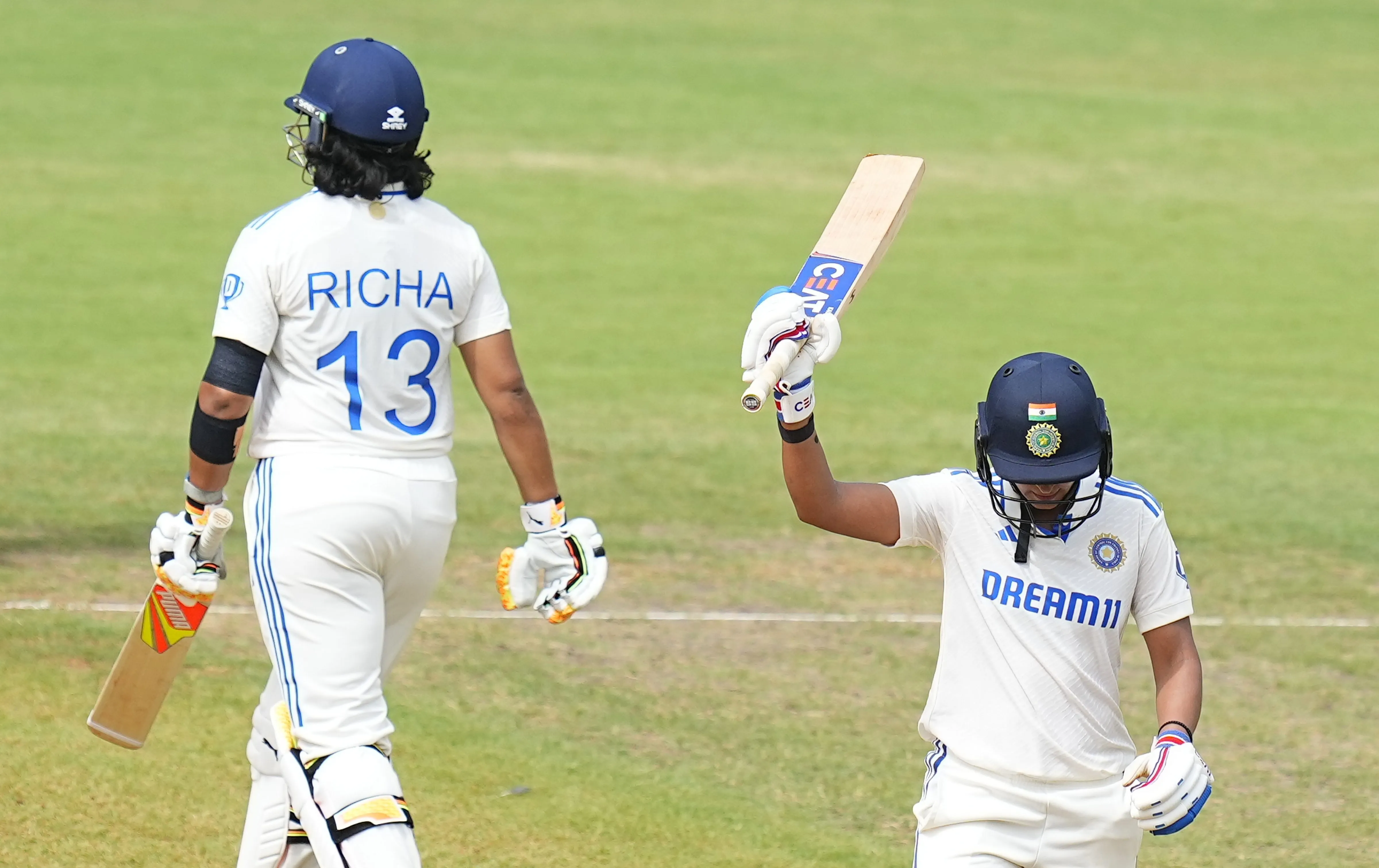 IND vs SA: In the India-South Africa match, the Indian team made the biggest team score in women's test cricket IND vs SA: भारत-साउथ अफ्रीका मैच में भारतीय टीम ने महिला टेस्ट क्रिकेट में बनाया सबसे बड़ा टीम स्कोर