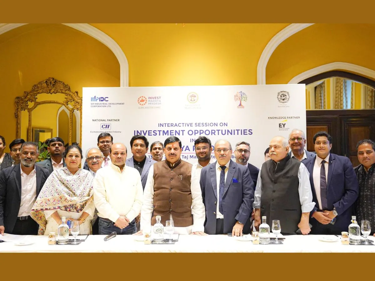 CM Mohan Yadav discussed investment possibilities in Madhya Pradesh; 25 industrialists including Anil Ambani took part CM मोहन यादव ने की मध्य प्रदेश में निवेश संभावनाओं पर चर्चा; अनिल अंबानी समेत 25 उद्योगपतियों ने लिया हिस्सा