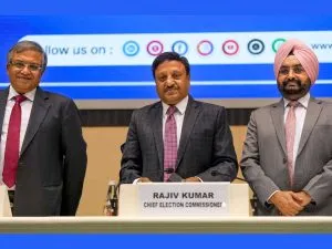 Assembly Elections 2024: Election bugle sounded in Kashmir-Haryana, political parties said - better late than never Assembly Elections 2024: कश्मीर-हरियाणा में बजा चुनावी बिगुल, राजनीतिक दलों ने कहा- देर आए, दुरुस्त आए