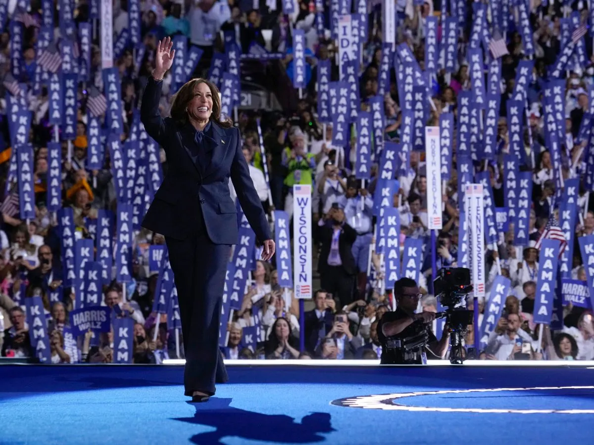 US Presidential elections 2024: Vice President Kamala Harris formally accepted the party's candidacy US Presidential elections 2024: उपराष्ट्रपति कमला हैरिस ने पार्टी की उम्मीदवारी औपचारिक रूप से स्वीकारी
