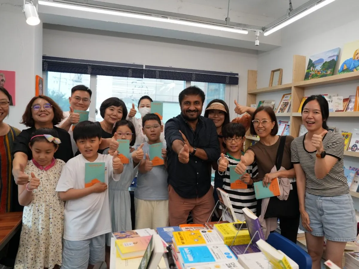 Super-30's Anand Kumar becomes honorary ambassador of Korean tourism, mathematician gets 'super' welcome in Seoul सुपर-30 के आनंद कुमार बने कोरियाई पर्यटन के मानद राजदूत, सियोल में गणितज्ञ का हुआ 'सुपर' स्वागत