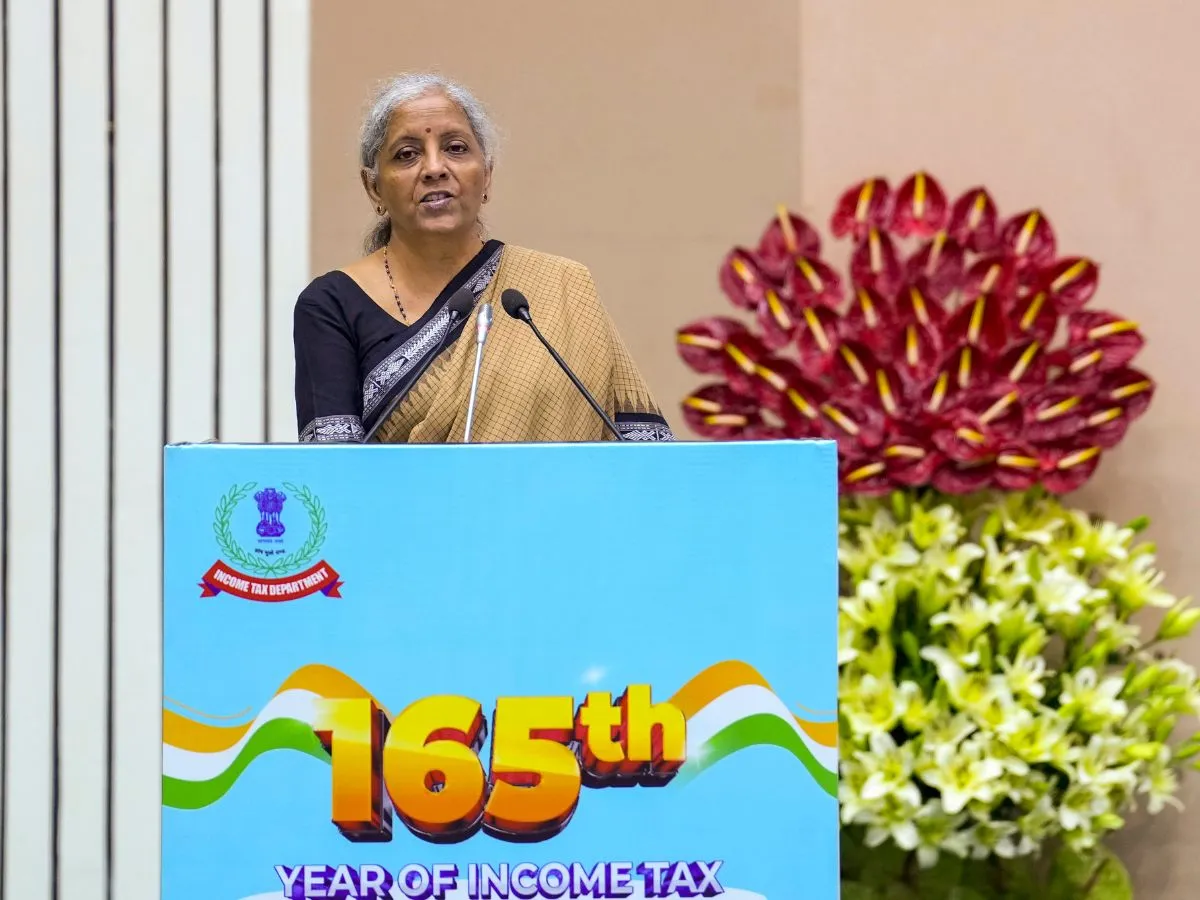 Send notices to taxpayers in simple language, use power judiciously: Finance Minister Sitharaman टैक्सपेयर्स को आसान भाषा में भेजें नोटिस, शक्ति का करें विवेकपूर्ण इस्तेमाल: वित्त मंत्री सीतारमण