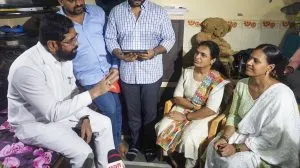 Ladki Bahin scheme starts costing the treasury, Maharashtra's fiscal deficit crosses Rs 2 lakh crore खजाने पर भारी पड़ने लगी लाडकी बहिन योजना, महाराष्ट्र का फिस्कल डेफिसिट 2 लाख करोड़ के पार