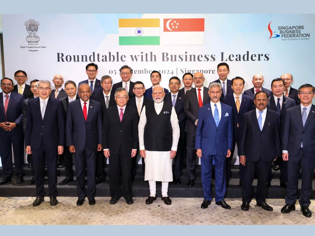 PM Modi invited Singapore's business leaders to invest in aviation, energy sector, said- the whole sky is open PM मोदी ने सिंगापुर के कारोबारी दिग्गजों को विमानन, ऊर्जा क्षेत्र में निवेश का न्योता दिया, कहा- पूरा आसमान ही खुला है
