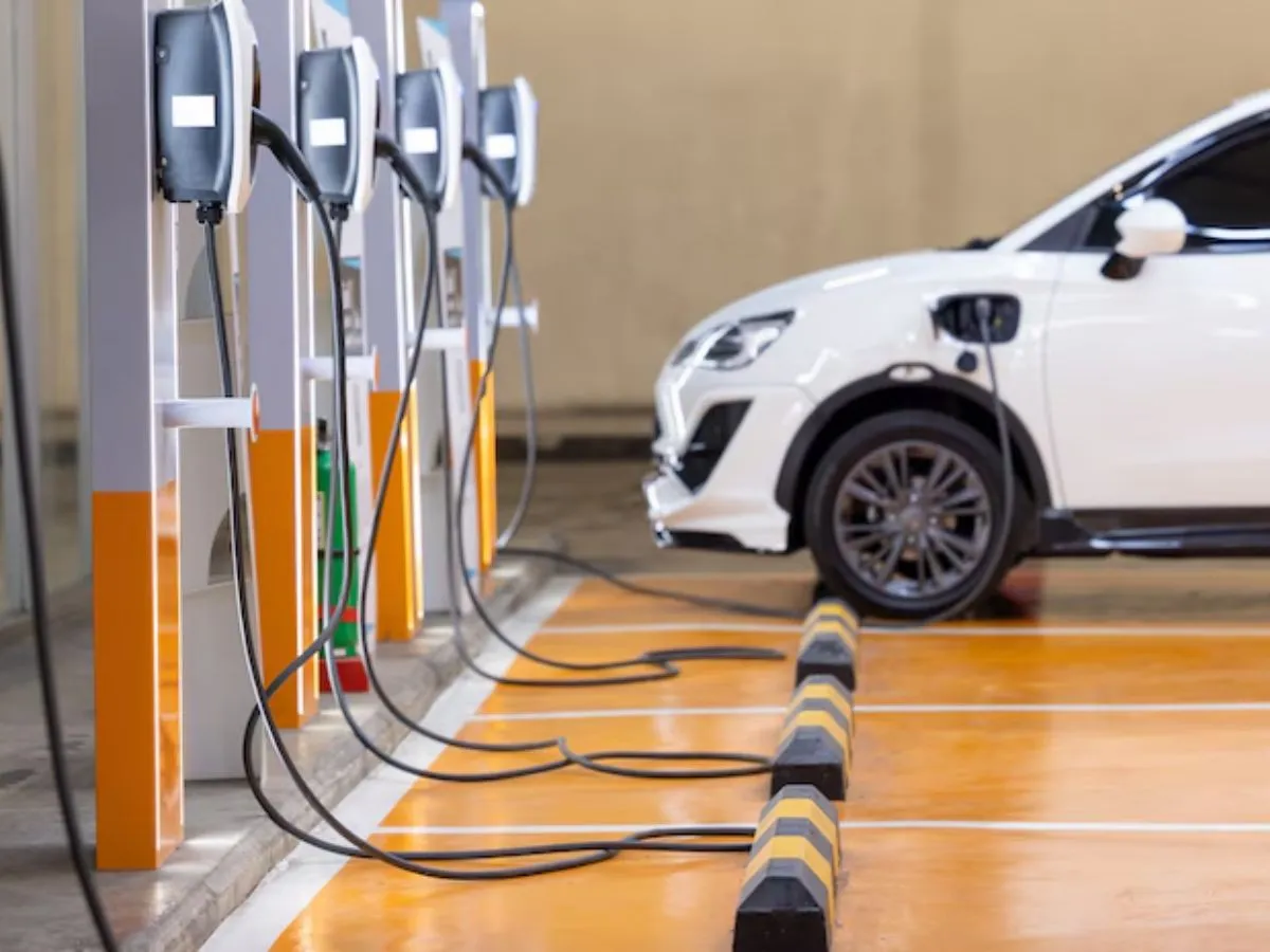 Editorial- PM e-Drive Scheme: New initiative of Central Government will help Editorial- पीएम ई-ड्राइव योजना: केंद्र सरकार की नई पहल से मिलेगी मदद