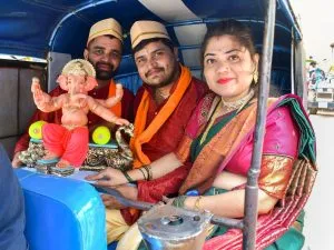 Ganesh Chaturthi 2024: Ganesh Utsav begins with full enthusiasm in Maharashtra, 15,000 policemen deployed for security महाराष्ट्र में पूरे हर्षोल्लास के साथ गणेश उत्सव प्रारंभ, सुरक्षा के लिए 15,000 पुलिसकर्मी तैनात