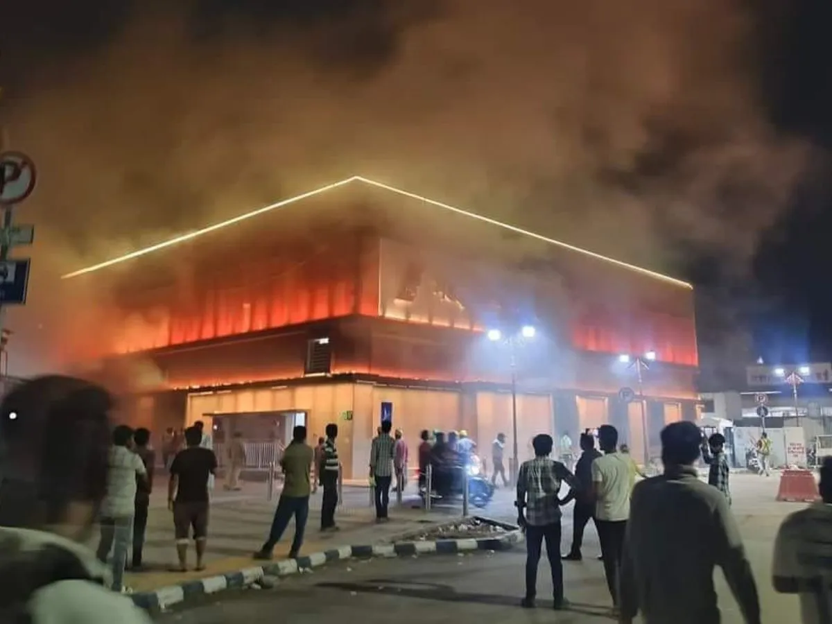 Pune Metro Fire: Fire breaks out at Mandai Metro station in Pune, one person injured पुणे के मंडई मेट्रो स्टेशन पर आग लगी, एक व्यक्ति घायल