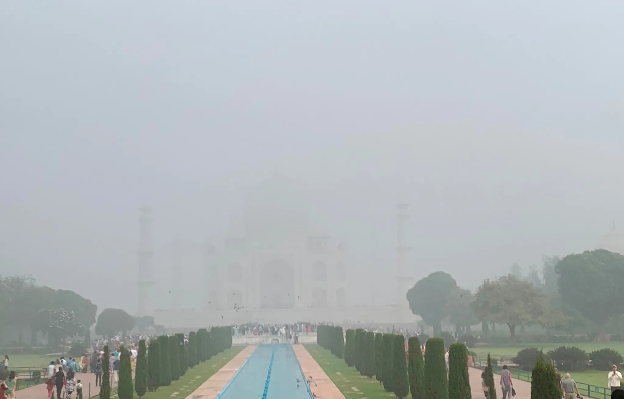 Taj Mahal Pollution