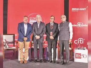 SFBs ready with systems to make the transition, say CEOs at BS BFSI Summit यूनिवर्सल बैंक बनने को तैयार स्मॉल फाइनेंस बैंक, मगर नहीं है कोई जल्दबाजी