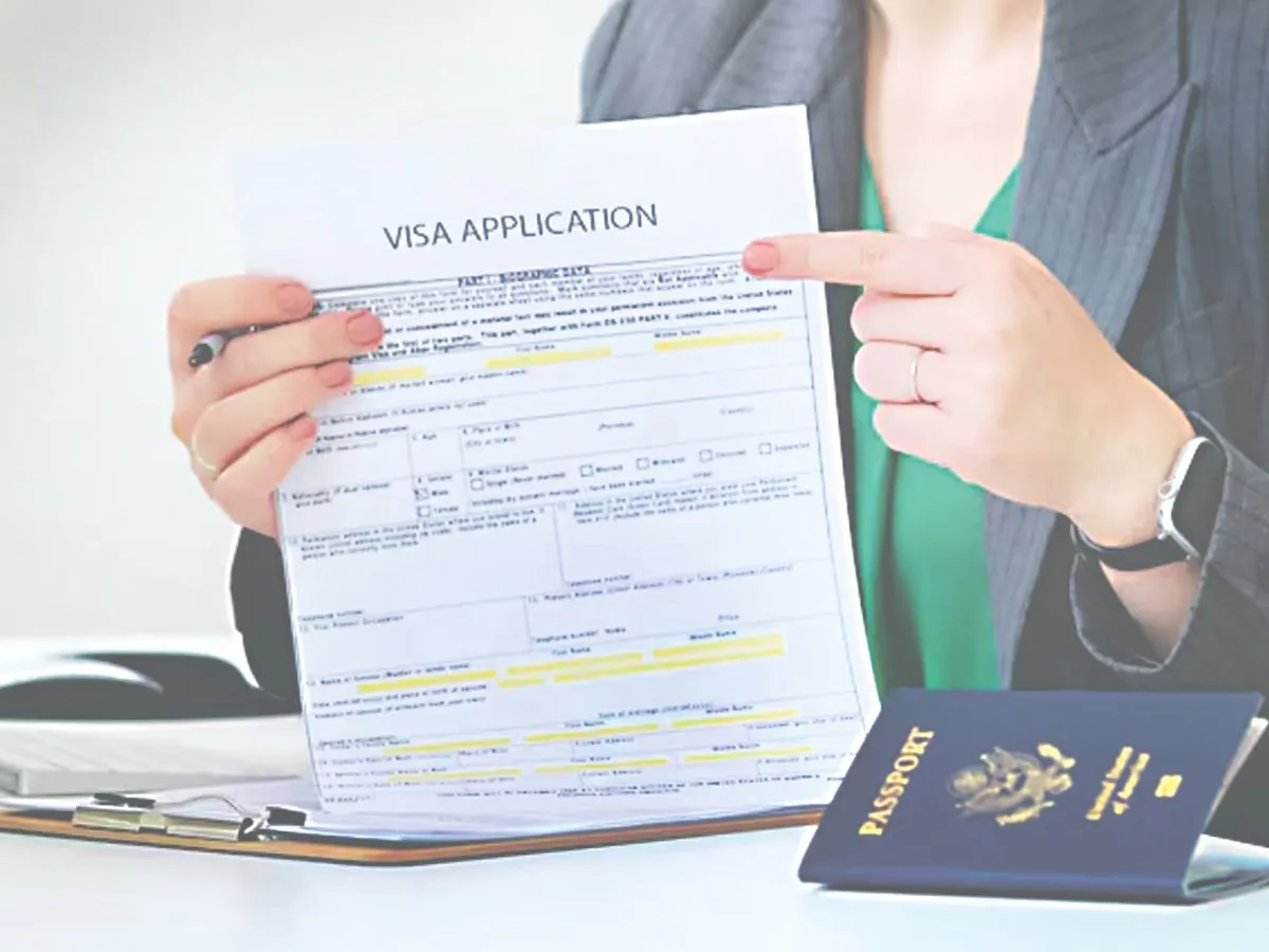 H-1B visa rules: Impact of visa strictness will be visible on IT firms H-1B visa rules: आईटी फर्मों पर दिखेगा वीजा सख्ती का असर