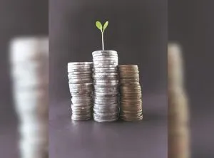 Lloyds Enterprises Rights Issue