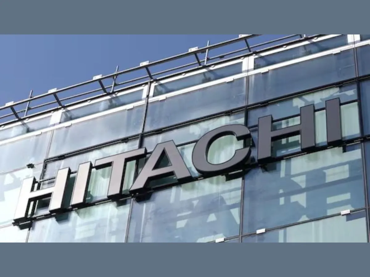 hITACHI