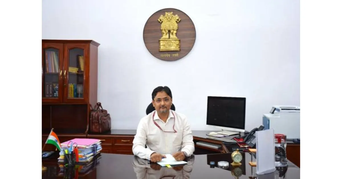 कर्नाटक कैडर के 1994 बैच के IAS अरविंद श्रीवास्तव बने राजस्व सचिव