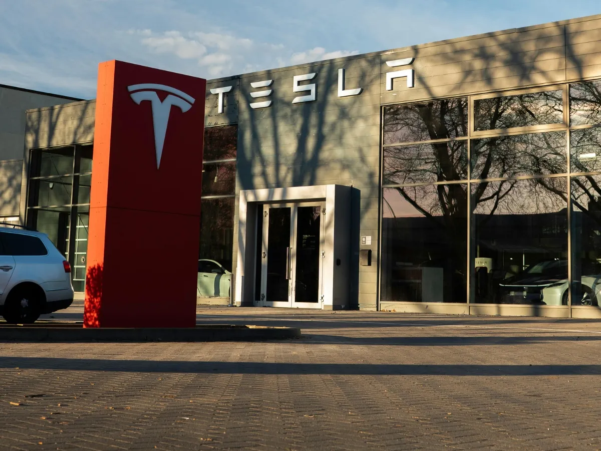 Tesla Showroom