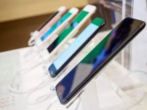 smartphone store