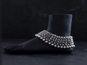 Elegant Silver Chain Payal