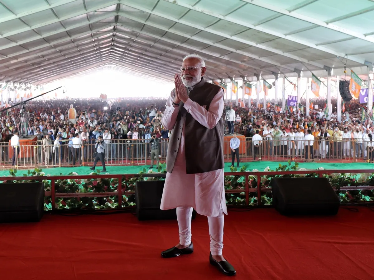 बिहार: PM मोदी ने पेश की सुशासन की तस्वीर, लालटेन के माध्यम से विपक्षी राजद पर कसा तंज Narendra Modi