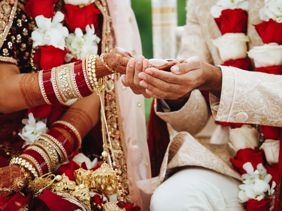 वेडिंग सीजन में जमकर होगी खरीदारी, 46 लाख शादियों से ₹6.50 लाख करोड़ के कारोबार का अनुमान Wedding