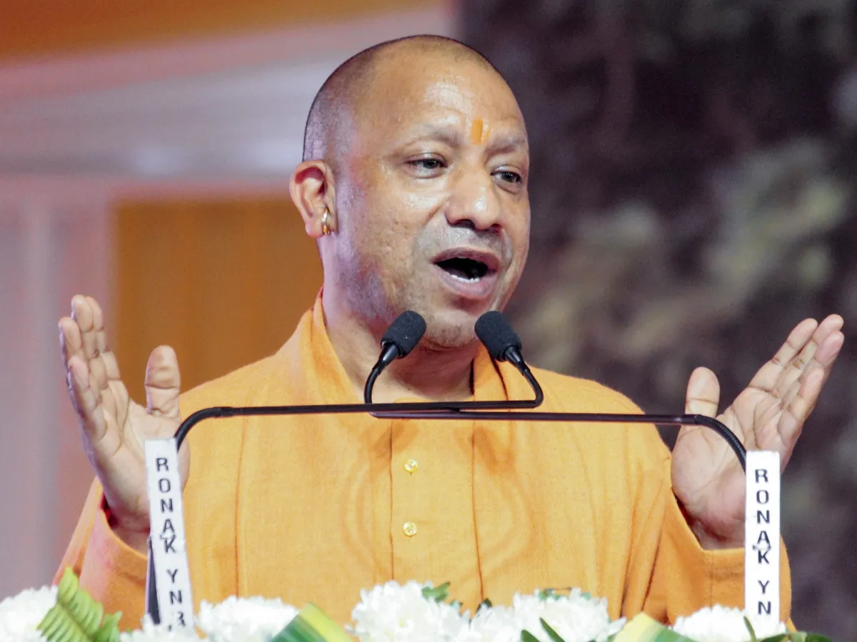 UP कैबिनेट के बड़े फैसले: एयरपोर्ट की तर्ज पर बनेंगे 49 बस स्टेशन, ₹24,000 करोड़ के निवेश प्रस्ताव मंजूर