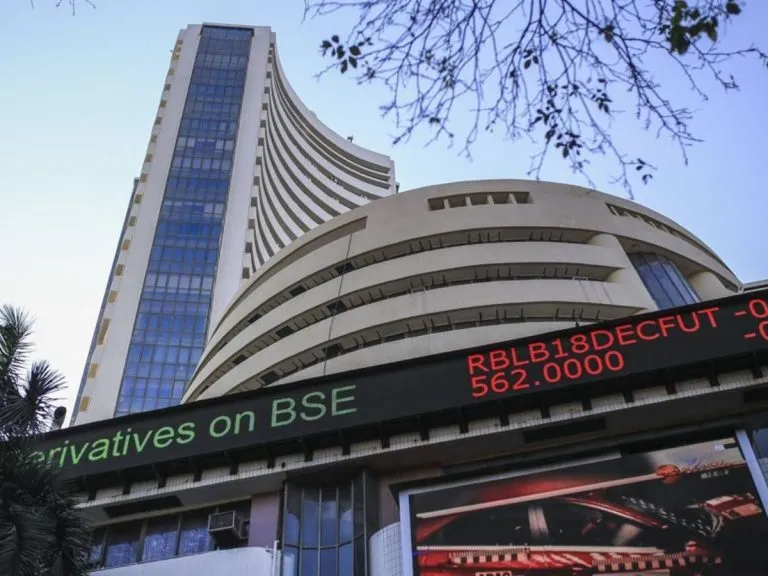 Share Market Outlook: आज निफ्टी मजबूत, लेकिन मिडकैप-स्मॉलकैप कमजोर; अब क्या करें निवेशक? Share Market Outlook: आज निफ्टी मजबूत, लेकिन मिडकैप-स्मॉलकैप कमजोर; अब क्या करें निवेशक?