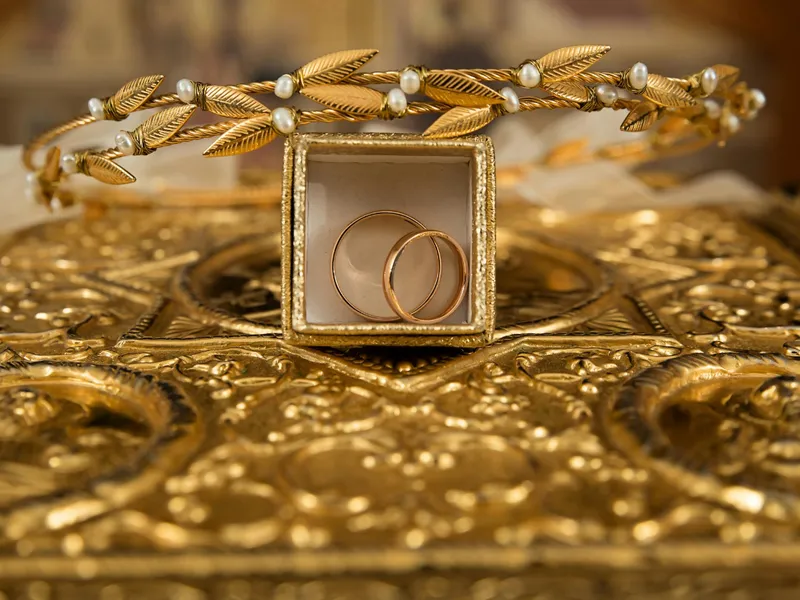 Gold and Silver price today: सोना ₹1.60 लाख के करीब, चांदी ₹2.66 लाख के ...