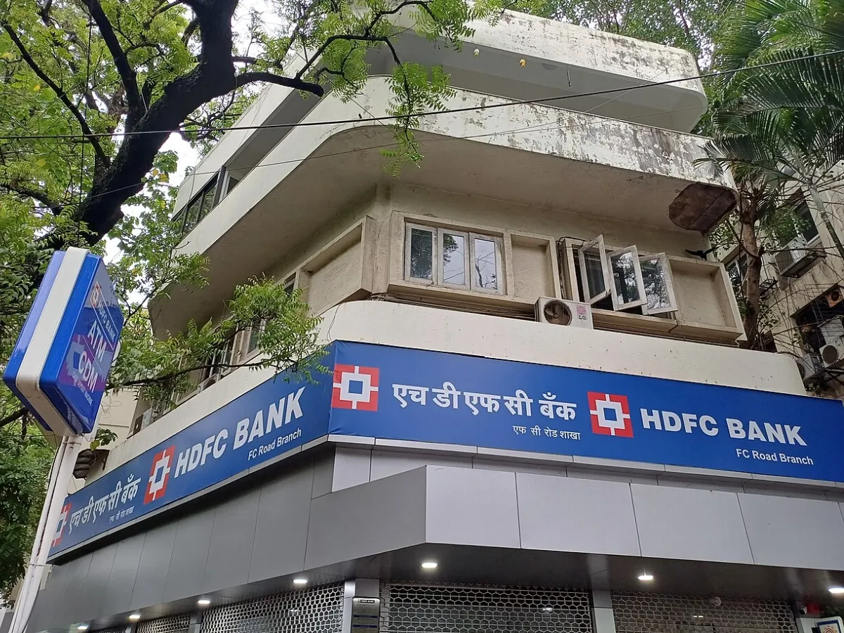 HDFC Bank Share Price