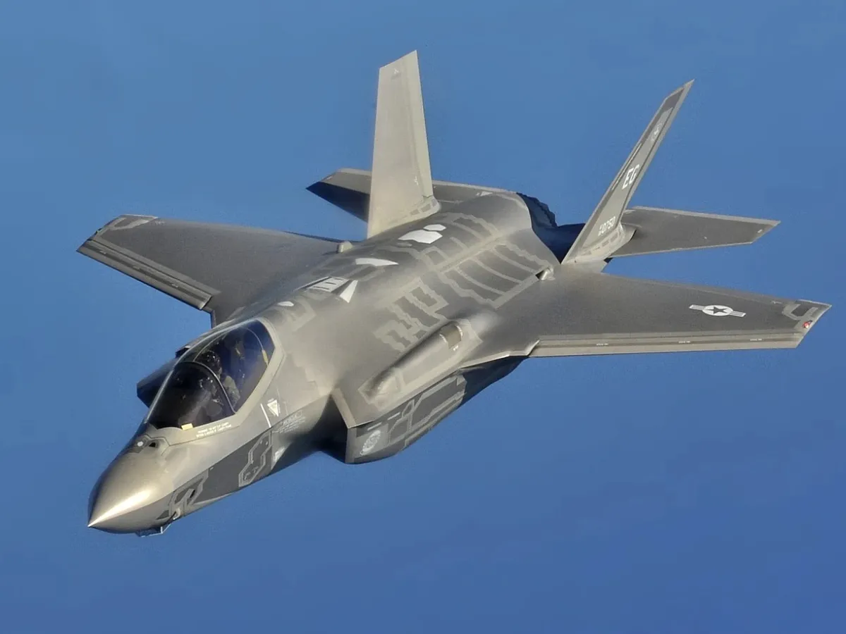 F 35
