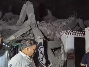 Saket Building Collapse