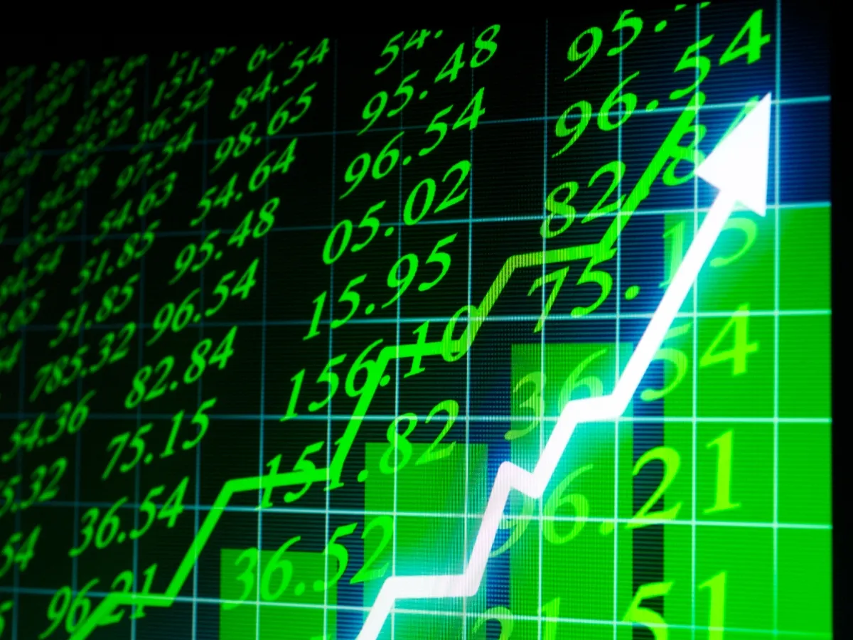 Stocks To Watch Today: आज कौन से शेयर करा सकते हैं कमाई? NTPC Green से Power Grid तक, देखें 11 स्टॉक्स के बड़े अपडेट