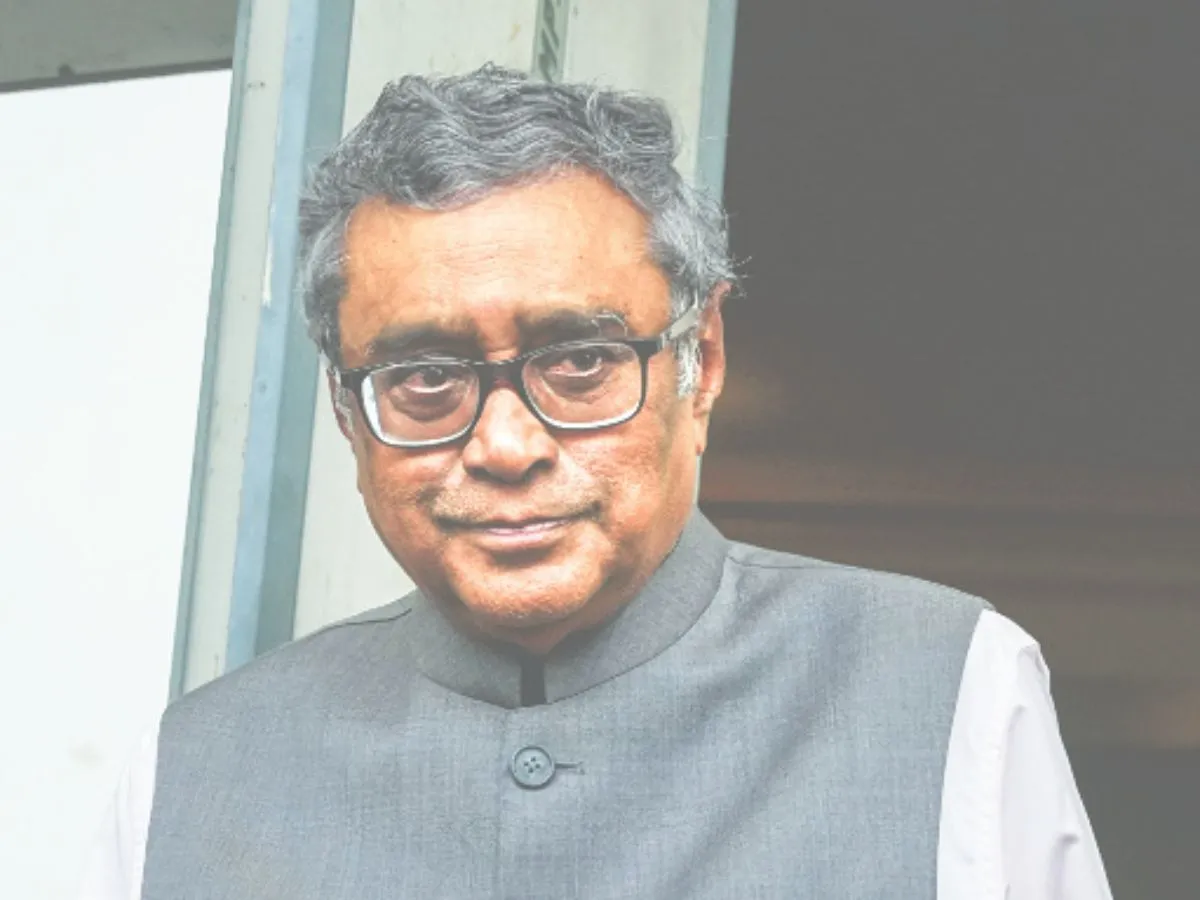 स्वप्न दासगुप्ता बने पश्चिम बंगाल के नए वित्त मंत्री, तापस रॉय को मिला उद्योग एवं वाणिज्य विभाग