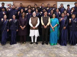 PM Modi lauds CWG medallists