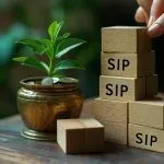 SIP की रफ्तार से MF उद्योग को मिला बूस्ट, AUM 23% बढ़ा; इक्विटी एसेट में हिस्सेदारी 2 साल के शिखर पर